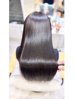 イルヘアーガーデン(illu hair GARDEN) 極艶ストレート