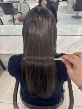 ユーフォリア 青山(Euphoria) 髪質改善トリートメント×韓国風レイヤー透明感グレージュ