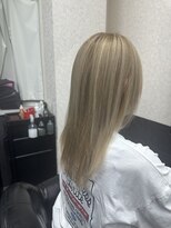 エンゼル美容室&nbsp;ホワイトハイライトカラー