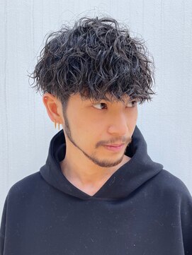 レタッチバイフィフス(RETOUCH by fifth) 原宿センターパートウルフカットツイストスパイラルパーマ