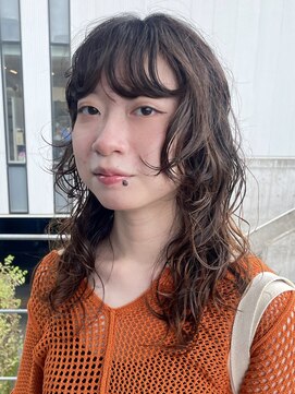 ナループロアボタン(Nalu pu loa BOTAN) ミディアムレイヤーパーマ