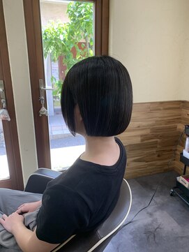 プア(PUA) きりっぱなしボブ