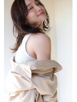 ミラバイグリーン(Mira by green)&nbsp;センターパート×ルーズ【似合わせカット】 010