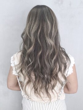 アルバム 銀座(ALBUM GINZA) ミルキィベージュバレイヤージュ_スパイラル_ba221603