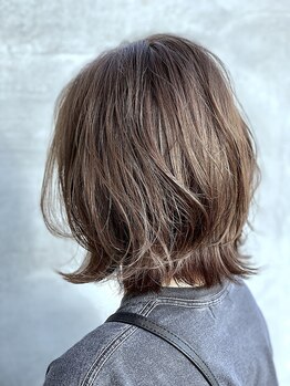 ブリック ヘアアンドスパ(BRICK HAIR&SPA)の写真/カラーやヘアケアだけでなくカットもお任せ下さい！繊細な技術×寄り添う丁寧なカウンセリングに定評あり◎