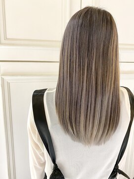 ネオリーブカフ 鶴ヶ峰店(Neolive caff) ハイトーン　ブリーチあり　くすみ系　くすみブルー　グレージュ