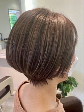 フロムハンド(From hand) 大人上品ショートヘア