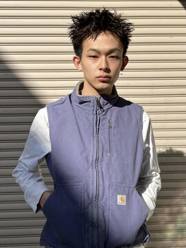 ヒュージ 三軒茶屋(huge) ツイストスパイラル/眉毛カット/スパイキーショート