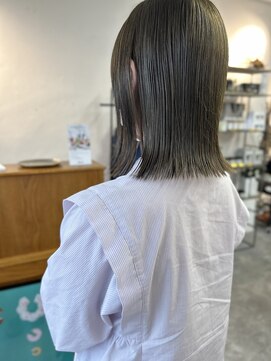 ムニ(MUNI) オリーブベージュ!濃いめver.