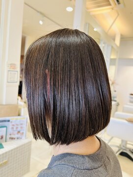 レガロ(Regalo) キレイ目大人ボブ