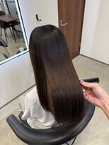 クオン 伊勢崎(QUON.) つやがみ縮毛