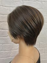 グレープバイン 辻堂(GRAPEVINES)&nbsp;シルエット抜群前下がりショート