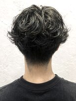 フッタ(Futta)&nbsp;新宿波巻きパーマ×メンズショート【西武新宿駅】