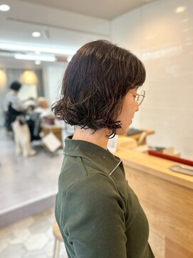 セレイン(serein) フェミニン・ウェーブbob
