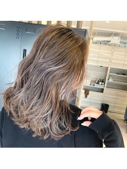 ユルム 深谷稲荷の写真/【上質を求める大人女性へ】髪も心も満たされる、ワンランク上の贅沢ケアと落ち着いた空間を。