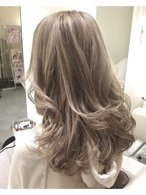 海外セレブ風☆3Dミルクティーグレージュヘアー♪