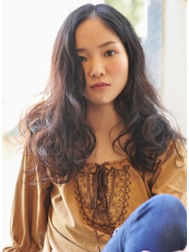 バルス(BLS) ドライな質感が大人っぽいウエーブ【 藤枝/髪質改善/カラー】