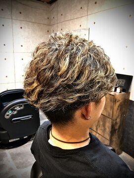 アルファベットシーガム(C gam) SHOCK EYE風ハイライト