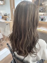 スタイル 袋町(STYLE)&nbsp;白髪ぼかしハイライト