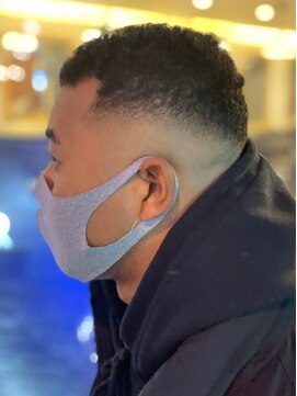 グリーディーフォックス 代々木(Greedy FOX) かき上げヘア/サイドパート/韓国マッシュ/フェードカット/代々木