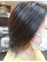 エノモト(ENOMOTO) レイヤーカットほんのりインナーカラーオリーブグレージュ