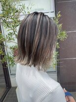 アース コアフュールボーテ 上越店(EARTH coiffure beaute)&nbsp;モカグレージュハイライト外ハネボブ