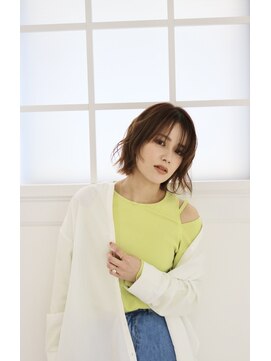 ヒストリア(HISTORIA) 大人ミディアムヘアー