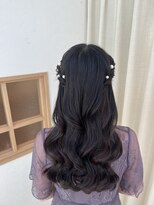 ソノ(sono)&nbsp;ハーフツイン ツインアレンジ 巻き髪 パーティーヘア