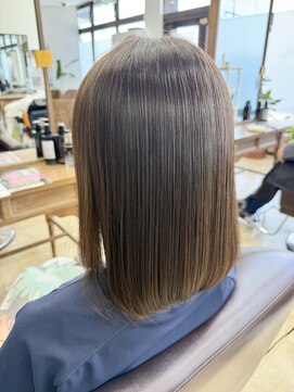 トップスタイル リッチ 梅雨の縮毛矯正
