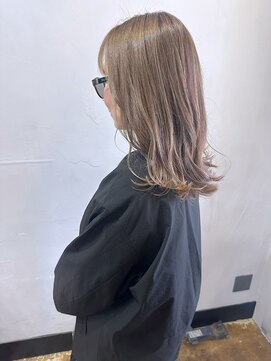 ベージュオリーブ