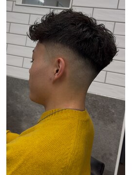 ハーツ バイ レックス 中野(HEARTS by rex) スキンフェード/スペインカール/中野駅