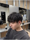 ツーブロックマッシュマレットヘアフェードカット短髮ツイスパ