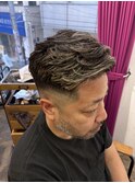 イルミナグレーローライト