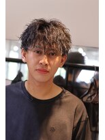 ボーイ(BOY)&nbsp;ニュアンス波巻きツイストスパイラルシャドウパーマ