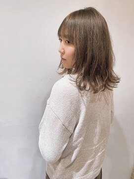 グランドライン(GRAND LINE) ケアブリーチでダメージカット　ニュアンスカラー