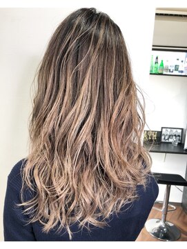 リーブル(Libre) 外国人風コントラストバレイヤージュカラー