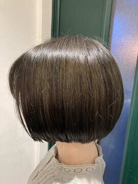 キー(KEY) ミニボブ