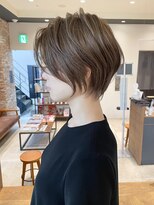 バンプ ギンザ(BUMP GINZA)&nbsp;《30代40代》白髪ぼかしハイライト×前下がりボブ【イケダ】