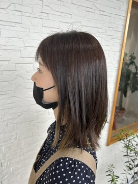 ラウレア(Laule'a) やり過ぎない大人のインナーカラー