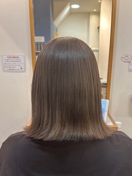 フリージア(freesia) 切りっぱなしボブ/30代40代50代