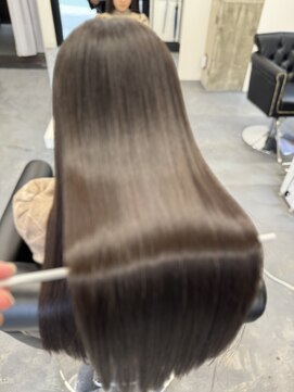 ペチカ(PEZZICA) 髪質改善/縮毛矯正/美髪/艶髪/前髪/イメチェン/宜野湾/浦添