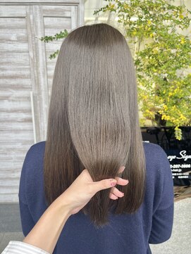 デイジーサイン(day's eye Sign) グレージュカラー