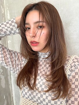 フィガロ ウメダ(FIGARO UMEDA) ハイレイヤーカット/オレンジベージュ