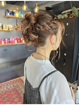 リンダイーロ(Linda Hiro) 【札幌円山】ヘアアレンジ/おだんご/ヘアセット