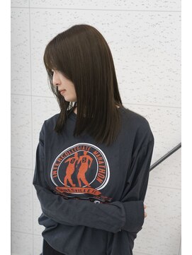 ビーヒアナウ N゜03 金沢駅西店(BE HERE NOW) くびレイヤーカットオリーブグレージュワンカールデザインカラー