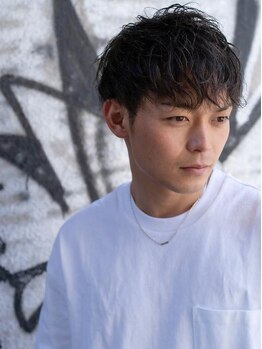 印象を左右する眉のお手入れやパーマスタイルもお任せ！髪が伸びてもキマる、計算されたデザイン力が魅力◎