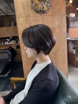 コモレビ(komorebi) 【山本智文】ナチュラルなハンサムショートカット