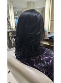 大人上品艶感たっぷりレイヤーミディアムヘアスタイル。