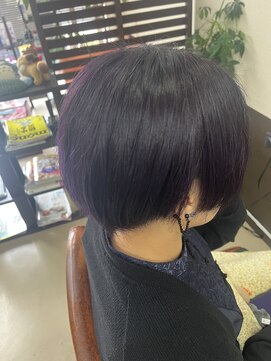 ヘアー テト(hair teto) 広がりを抑えたヴァイオレットショート