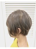ショートボブ